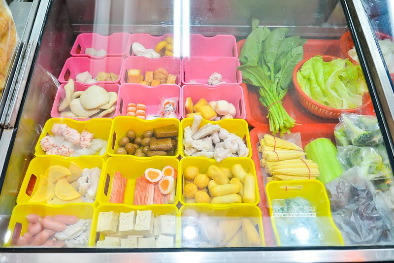 廖添丁香川麻辣燙-麻辣燙滷味豐富多樣選擇,湯頭先甘甜麻辣後勁