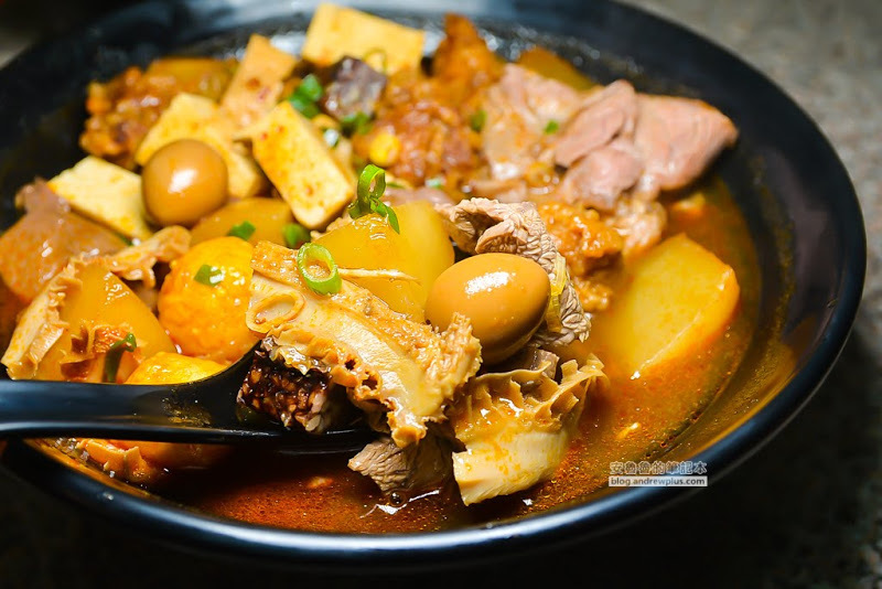 廖添丁香川麻辣燙-麻辣燙滷味豐富多樣選擇,湯頭先甘甜麻辣後勁