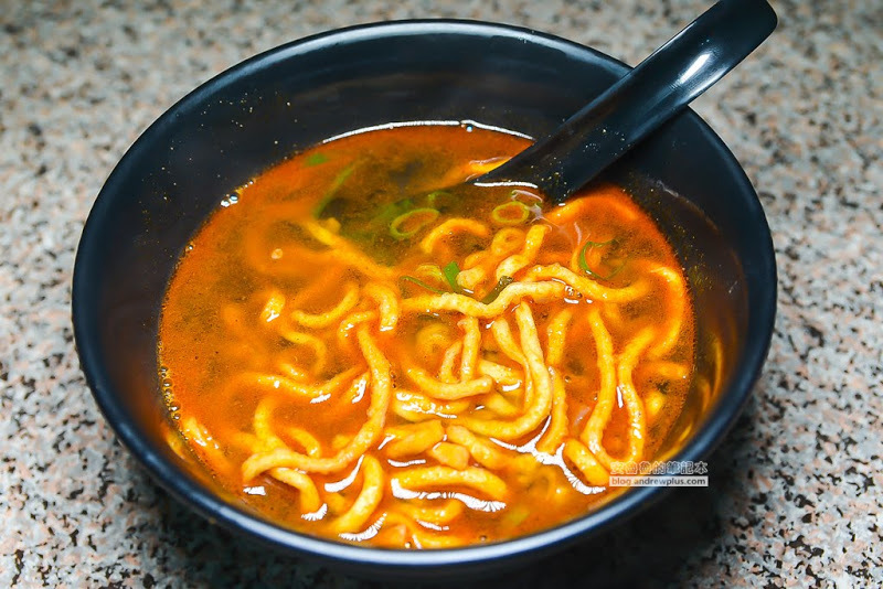 廖添丁香川麻辣燙-麻辣燙滷味豐富多樣選擇,湯頭先甘甜麻辣後勁