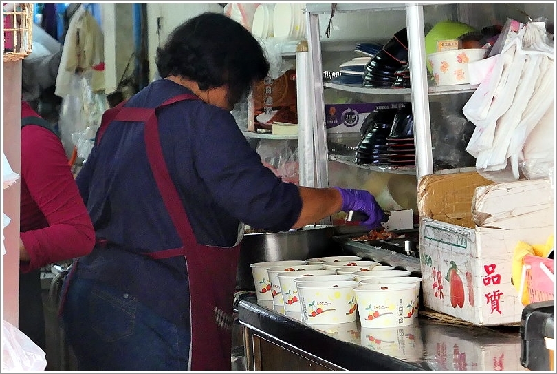 【屏東東港】黑食堂飯湯.滿料又大碗的早午餐!