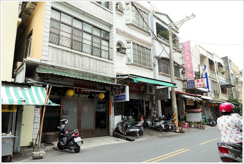 【屏東東港】黑食堂飯湯.滿料又大碗的早午餐!