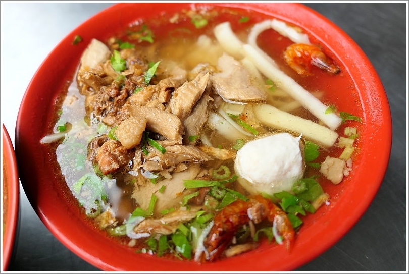 【屏東東港】黑食堂飯湯.滿料又大碗的早午餐!