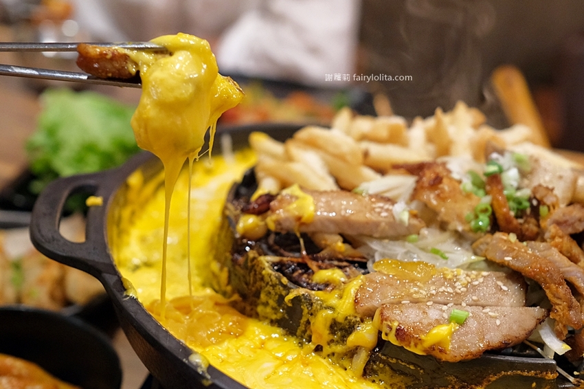 BINGU Beer 賓屋韓式小酒館。中壢新開幕小酒館，「樂磕深水炸彈」讓你玩到瘋！