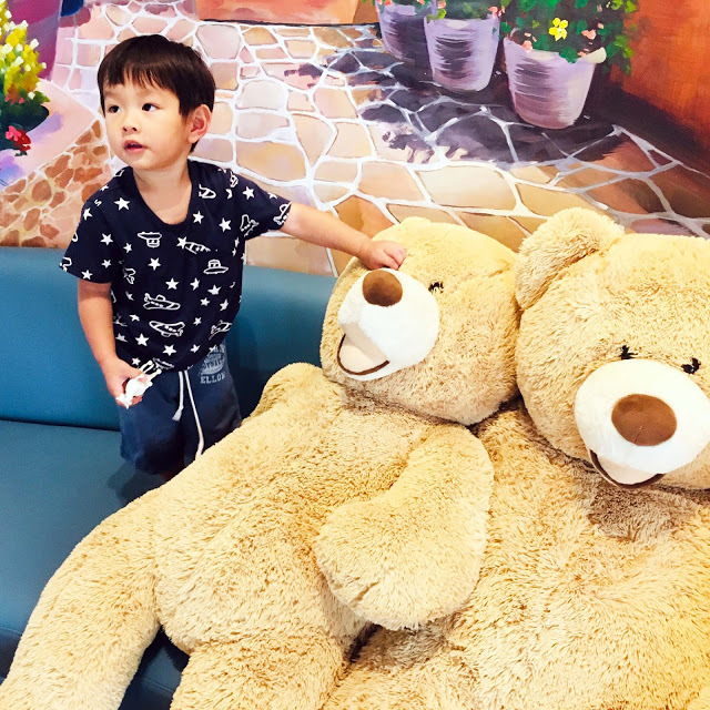 [墾丁住宿] 小迷鹿 Cest La Vie Villa｜來去恆春住地中海風格白色城堡，童趣精緻套房孩子超愛，石頭彩繪親子DIY留下南國美好回憶！