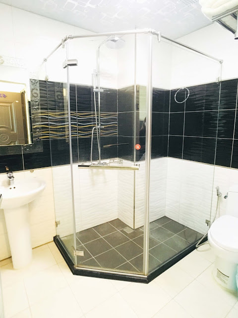 [墾丁住宿] 小迷鹿 Cest La Vie Villa｜來去恆春住地中海風格白色城堡，童趣精緻套房孩子超愛，石頭彩繪親子DIY留下南國美好回憶！