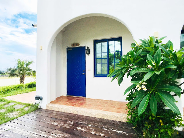 [墾丁住宿] 小迷鹿 Cest La Vie Villa｜來去恆春住地中海風格白色城堡，童趣精緻套房孩子超愛，石頭彩繪親子DIY留下南國美好回憶！