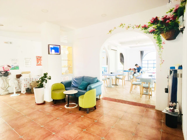 [墾丁住宿] 小迷鹿 Cest La Vie Villa｜來去恆春住地中海風格白色城堡，童趣精緻套房孩子超愛，石頭彩繪親子DIY留下南國美好回憶！