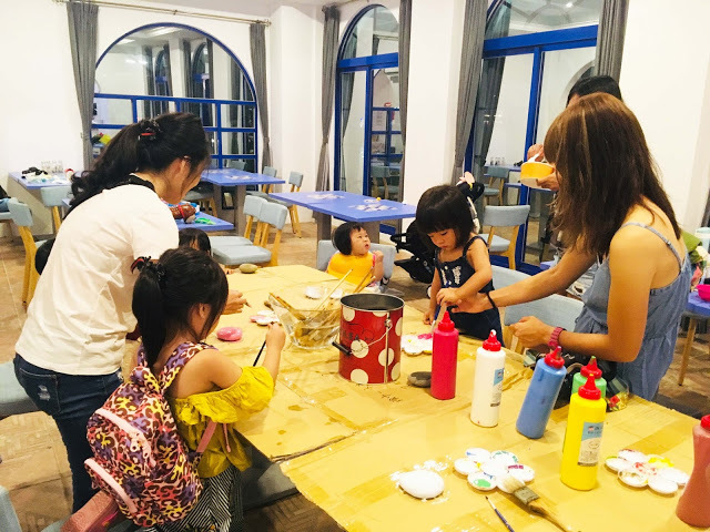 [墾丁住宿] 小迷鹿 Cest La Vie Villa｜來去恆春住地中海風格白色城堡，童趣精緻套房孩子超愛，石頭彩繪親子DIY留下南國美好回憶！