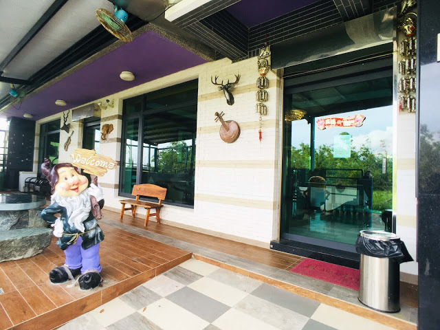 [墾丁住宿] 小迷鹿 Cest La Vie Villa｜來去恆春住地中海風格白色城堡，童趣精緻套房孩子超愛，石頭彩繪親子DIY留下南國美好回憶！