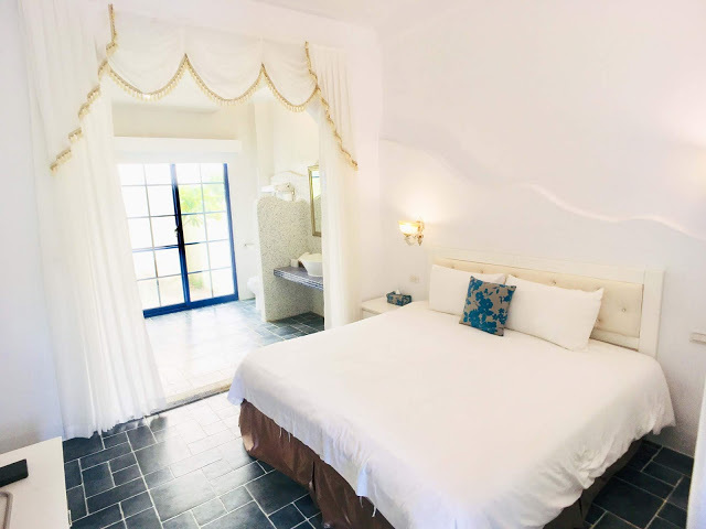 [墾丁住宿] 小迷鹿 Cest La Vie Villa｜來去恆春住地中海風格白色城堡，童趣精緻套房孩子超愛，石頭彩繪親子DIY留下南國美好回憶！