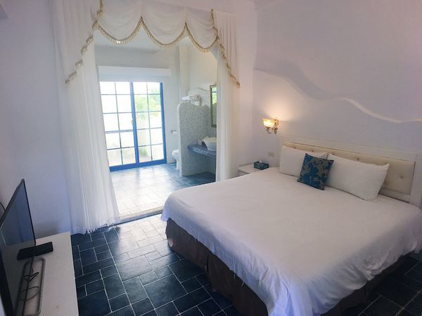 B8878EDE-F37A-45FE-BB06-9F4B7C124E79.jpg B8878EDE-F37A-45FE-BB06-9F4B7C124E79.jpg