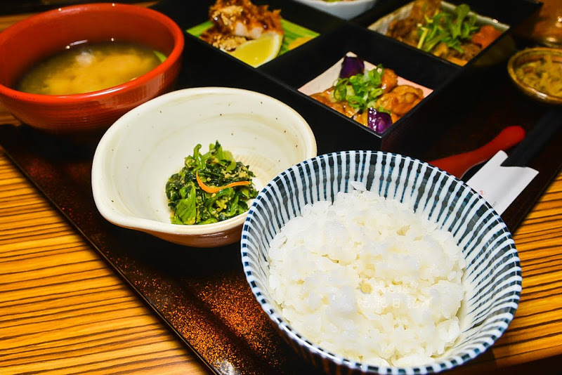 彌生軒 YAYOI やよい軒(忠孝復興店)-引誘口水直流的鰻魚飯定食