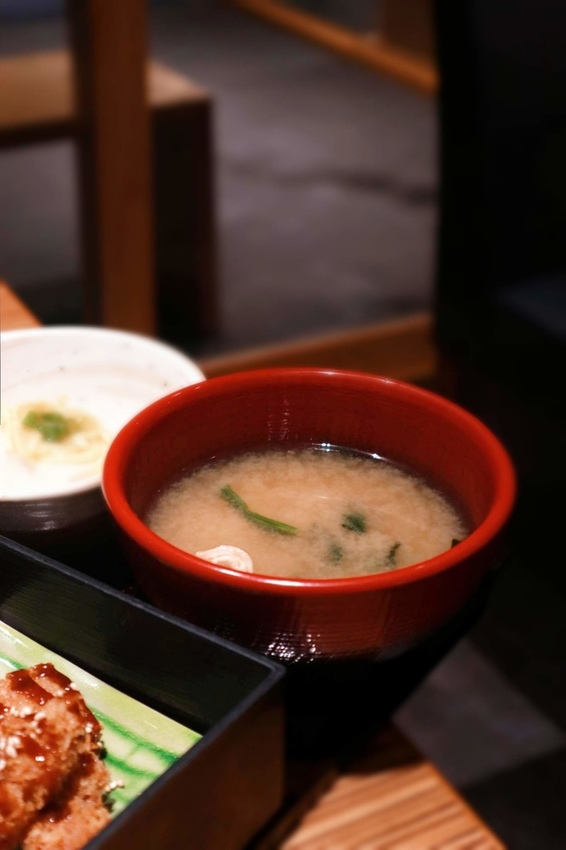 Point Blur_Apr012019_232707