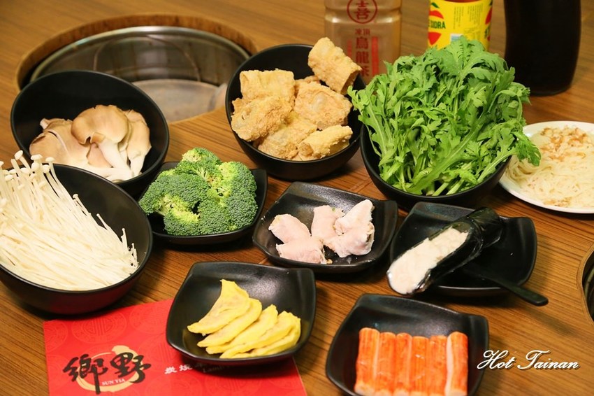 胡椒口味的羊肉爐吃過沒?老台南的口袋名單有新吃法:鄉野炭燒羊肉爐南紡店! - 熱血玩台南。跳躍新世界