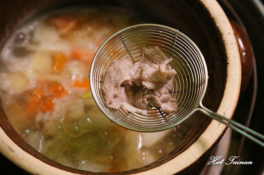 胡椒口味的羊肉爐吃過沒?老台南的口袋名單有新吃法:鄉野炭燒羊肉爐南紡店! - 熱血玩台南。跳躍新世界