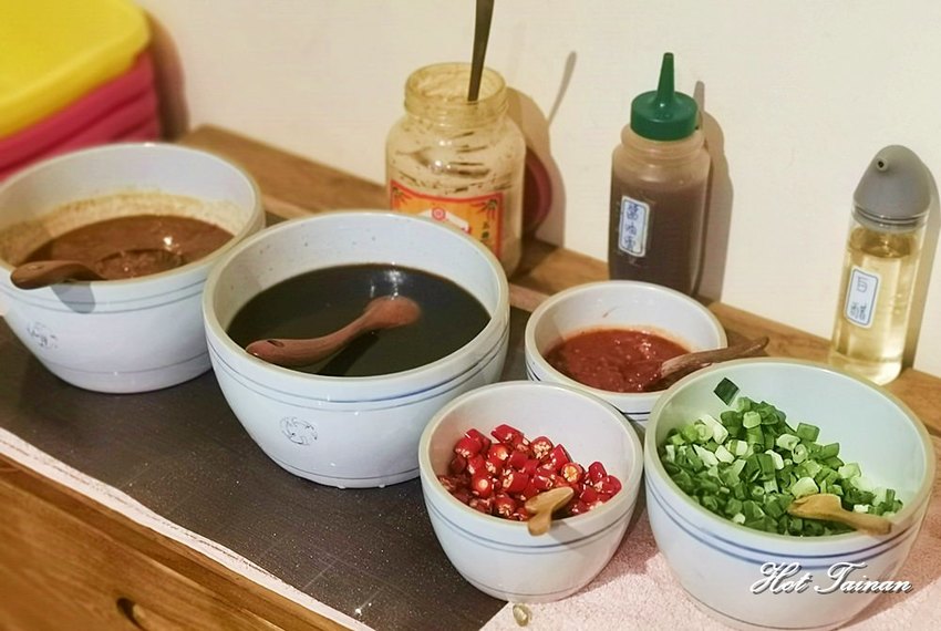 胡椒口味的羊肉爐吃過沒?老台南的口袋名單有新吃法:鄉野炭燒羊肉爐南紡店! - 熱血玩台南。跳躍新世界