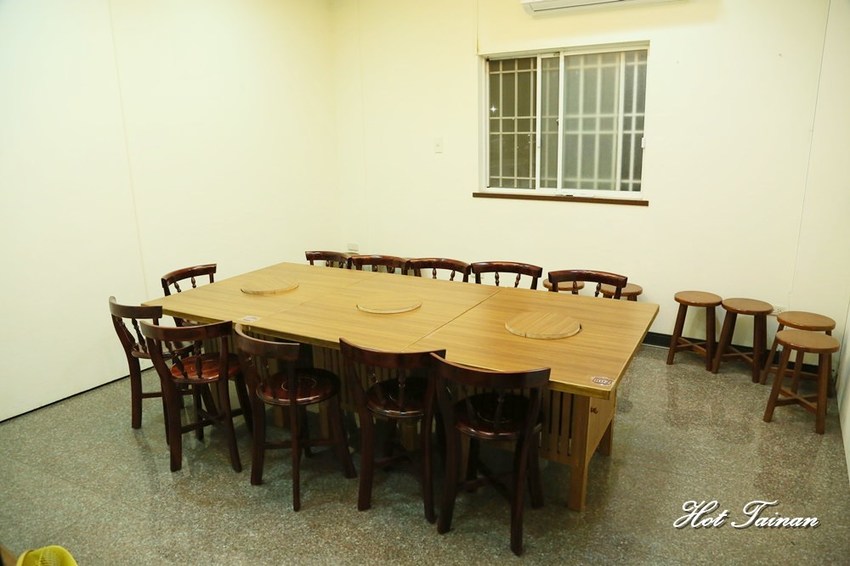 胡椒口味的羊肉爐吃過沒?老台南的口袋名單有新吃法:鄉野炭燒羊肉爐南紡店! - 熱血玩台南。跳躍新世界