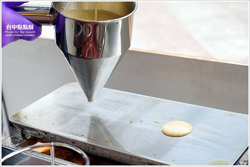 【台中美食】點點酥．愛心造型、台中必買伴手禮推薦! 摔不壞的米蛋捲! 酥脆美味的散步甜點 !