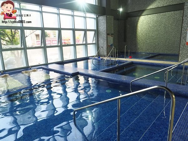 桃園平鎮景點-平鎮國民運動中心-南勢也有國民運動中心了，三個禮拜試營運免費，大家來運動吧!!! @民宿女王芽月-美食.旅遊.全台趴趴走