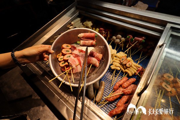 買醉串燒酒場：宜蘭宵夜-買醉串燒酒場｜宜大旁超高CP值的燒烤串燒炸物沙朗牛排與烤魷魚