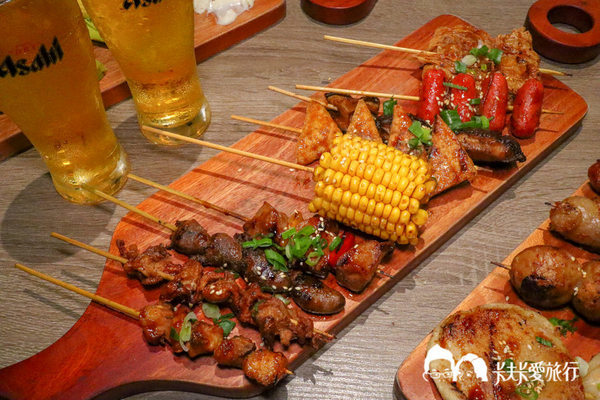 買醉串燒酒場：宜蘭宵夜-買醉串燒酒場｜宜大旁超高CP值的燒烤串燒炸物沙朗牛排與烤魷魚