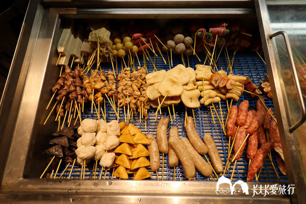 買醉串燒酒場：宜蘭宵夜-買醉串燒酒場｜宜大旁超高CP值的燒烤串燒炸物沙朗牛排與烤魷魚