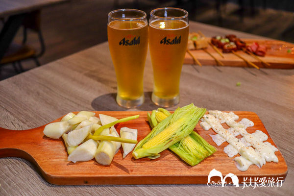 買醉串燒酒場：宜蘭宵夜-買醉串燒酒場｜宜大旁超高CP值的燒烤串燒炸物沙朗牛排與烤魷魚