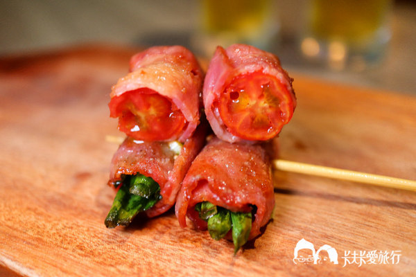 買醉串燒酒場：宜蘭宵夜-買醉串燒酒場｜宜大旁超高CP值的燒烤串燒炸物沙朗牛排與烤魷魚