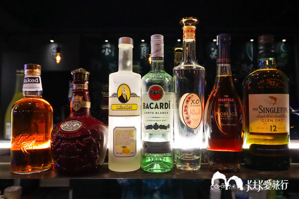 買醉串燒酒場：宜蘭宵夜-買醉串燒酒場｜宜大旁超高CP值的燒烤串燒炸物沙朗牛排與烤魷魚