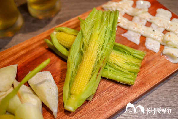 買醉串燒酒場：宜蘭宵夜-買醉串燒酒場｜宜大旁超高CP值的燒烤串燒炸物沙朗牛排與烤魷魚