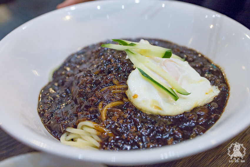 馬醬中華料理有限公司|台北中山食記|韓式特色麵食炸醬麵和炒馬麵好好吃,糖醋肉沒筋肉軟嫩 - 卡爾茗 C.L.M.