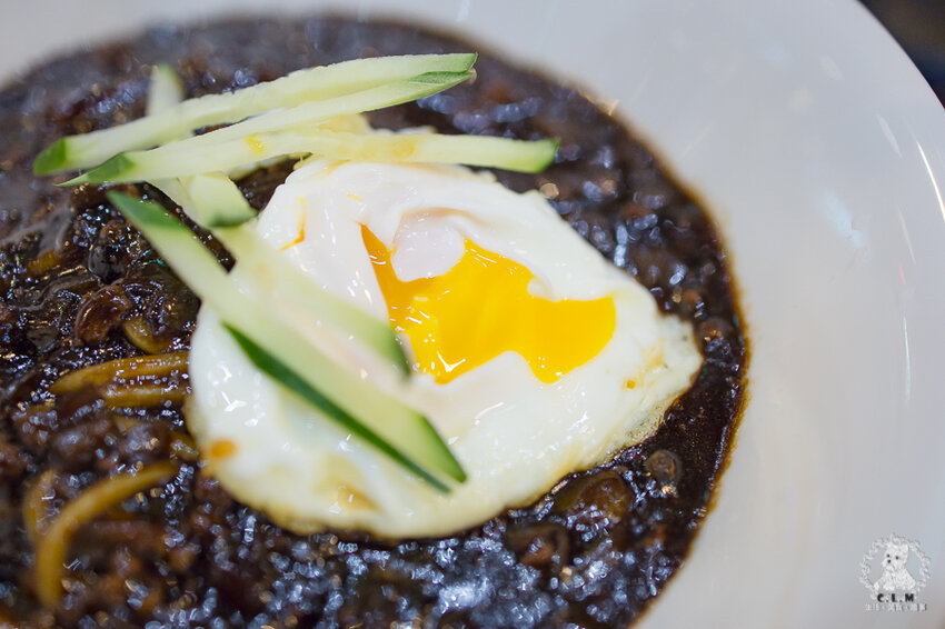 馬醬中華料理有限公司|台北中山食記|韓式特色麵食炸醬麵和炒馬麵好好吃,糖醋肉沒筋肉軟嫩 - 卡爾茗 C.L.M.