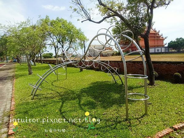 松林國小遊樂設施4.jpg