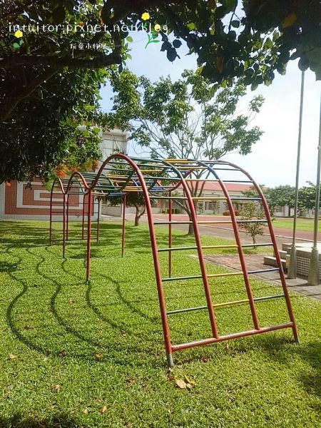 松林國小遊樂設施9.jpg