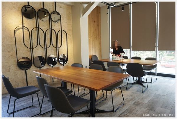 Bistro88 light-24-2F.JPG Bistro88 light-24-2F.JPG