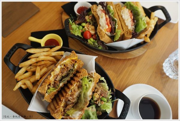 Bistro88 light-16.JPG Bistro88 light-16.JPG