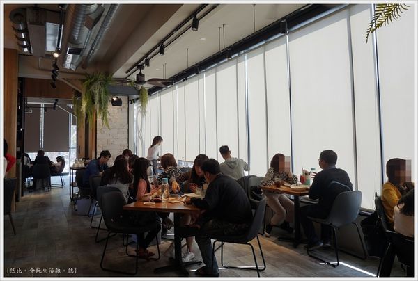 Bistro88 light-25-2F.JPG Bistro88 light-25-2F.JPG