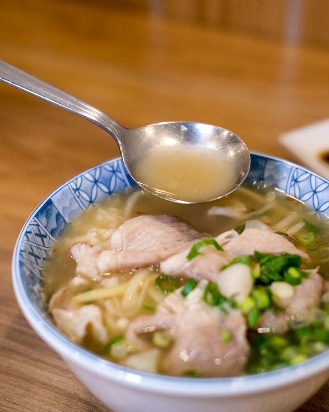 【台中美食】阿旺澄食堂｜豐原・傳承30年的在地人氣小吃，搬家改裝後質感大大升級 ! - 肉依小姐吃什麼