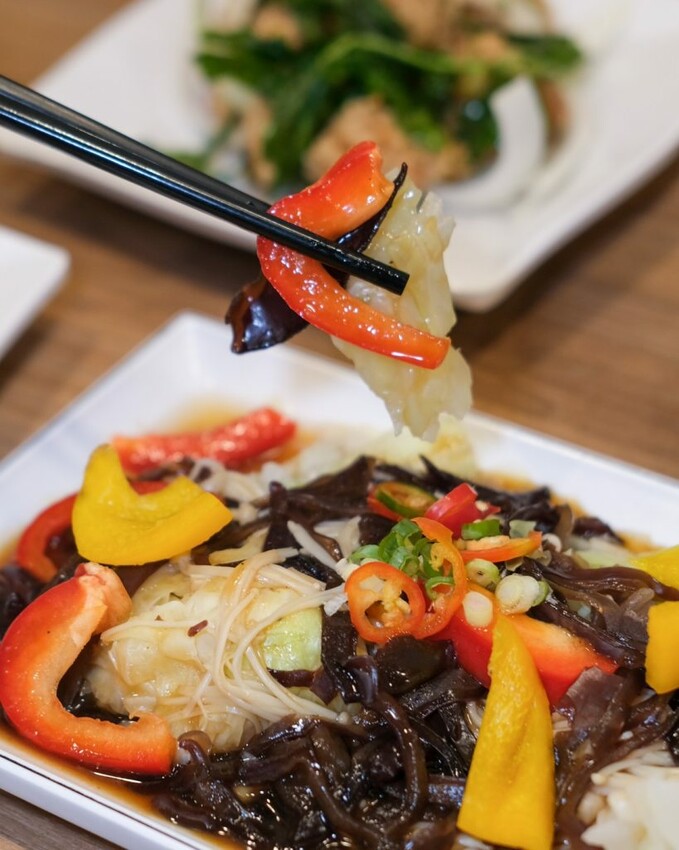 【台中美食】阿旺澄食堂｜豐原・傳承30年的在地人氣小吃，搬家改裝後質感大大升級 ! - 肉依小姐吃什麼