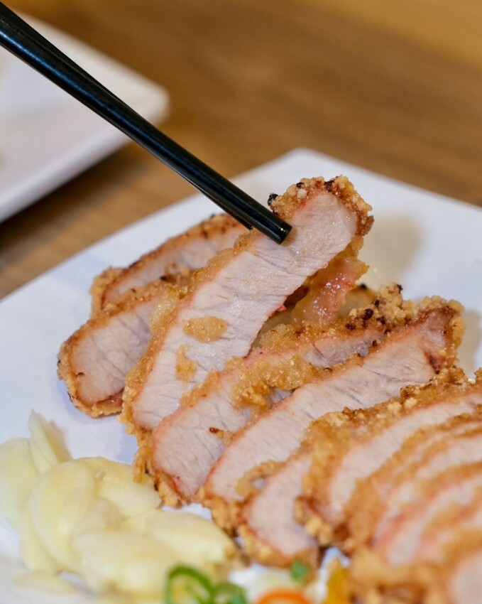 【台中美食】阿旺澄食堂｜豐原・傳承30年的在地人氣小吃，搬家改裝後質感大大升級 ! - 肉依小姐吃什麼