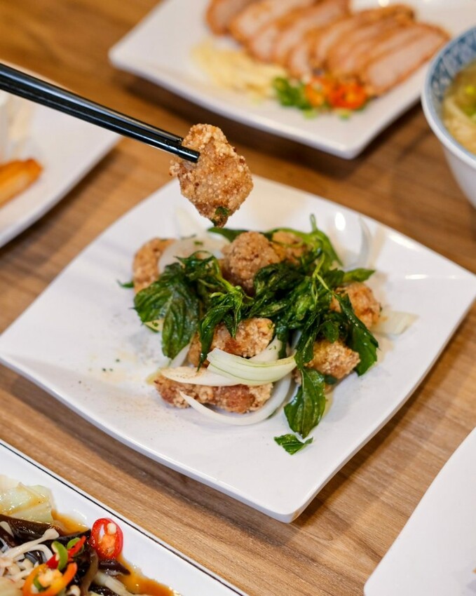 【台中美食】阿旺澄食堂｜豐原・傳承30年的在地人氣小吃，搬家改裝後質感大大升級 ! - 肉依小姐吃什麼