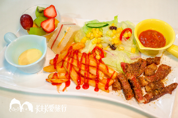 肚子ㄜ、了！早午餐、下午茶、義大利麵：【宜蘭早午餐】肚子餓了｜CP值超高！必點蔥多多蛋餅！剝皮辣椒蛋餅和鴨賞漢堡