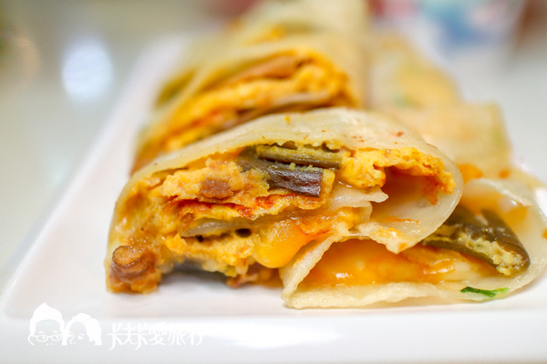 肚子ㄜ、了！早午餐、下午茶、義大利麵：【宜蘭早午餐】肚子餓了｜CP值超高！必點蔥多多蛋餅！剝皮辣椒蛋餅和鴨賞漢堡