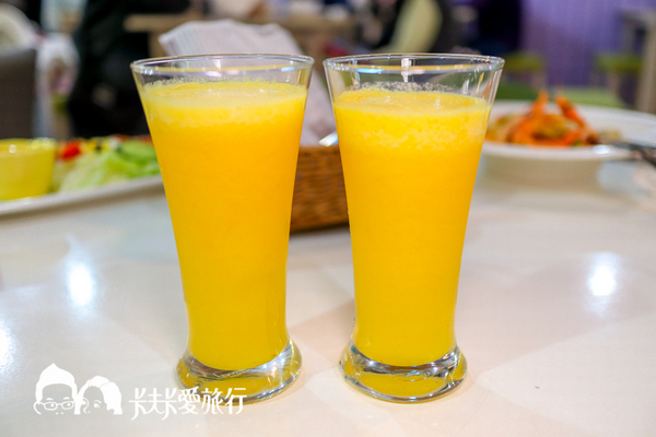 肚子ㄜ、了！早午餐、下午茶、義大利麵：【宜蘭早午餐】肚子餓了｜CP值超高！必點蔥多多蛋餅！剝皮辣椒蛋餅和鴨賞漢堡