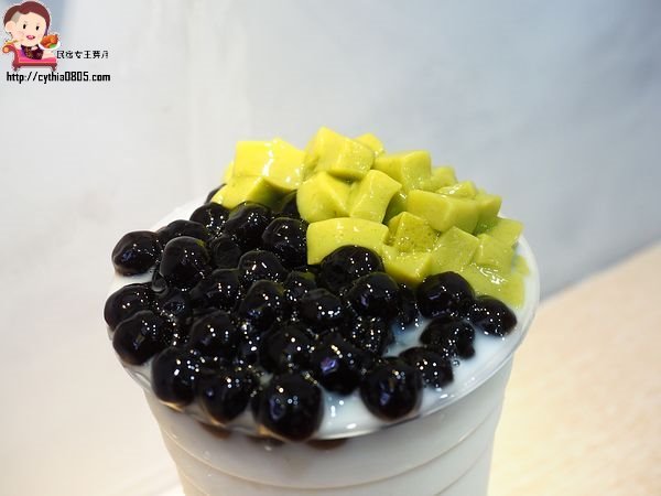 桃園中壢美食-糖貴妃黑糖飲中壢店-落腳新店新氣象，眼神死的貴妃引起IG風  (邀約) @民宿女王芽月-美食.旅遊.全台趴趴走