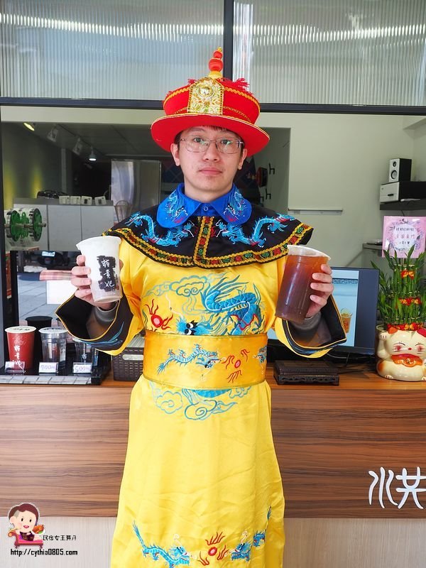 桃園中壢美食-糖貴妃黑糖飲中壢店-落腳新店新氣象，眼神死的貴妃引起IG風  (邀約) @民宿女王芽月-美食.旅遊.全台趴趴走