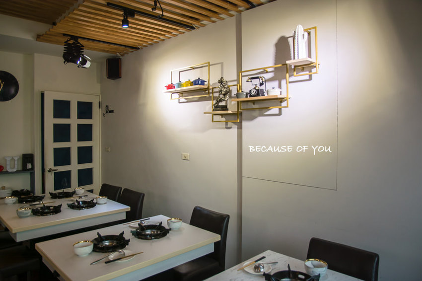 |高雄美食|因為有您,精緻法式琺瑯鍋物餐廳,二樓戶外還有IG網美打卡牆 - 阿婷的旅行札記。