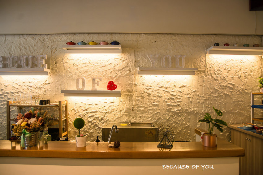 |高雄美食|因為有您,精緻法式琺瑯鍋物餐廳,二樓戶外還有IG網美打卡牆 - 阿婷的旅行札記。