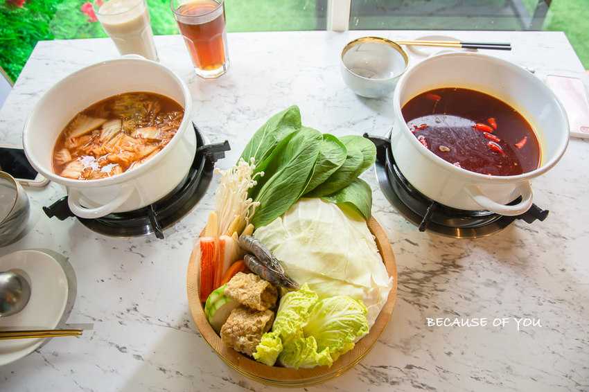 |高雄美食|因為有您,精緻法式琺瑯鍋物餐廳,二樓戶外還有IG網美打卡牆 - 阿婷的旅行札記。