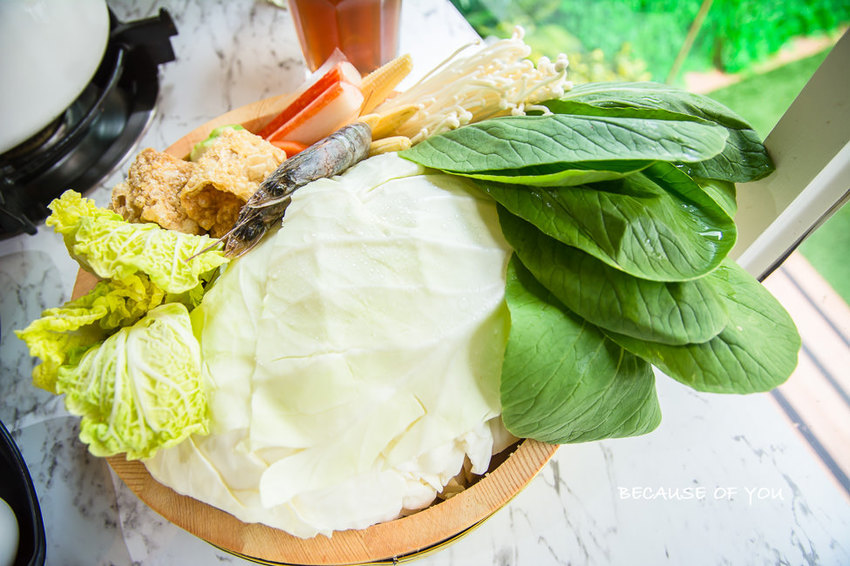 |高雄美食|因為有您,精緻法式琺瑯鍋物餐廳,二樓戶外還有IG網美打卡牆 - 阿婷的旅行札記。